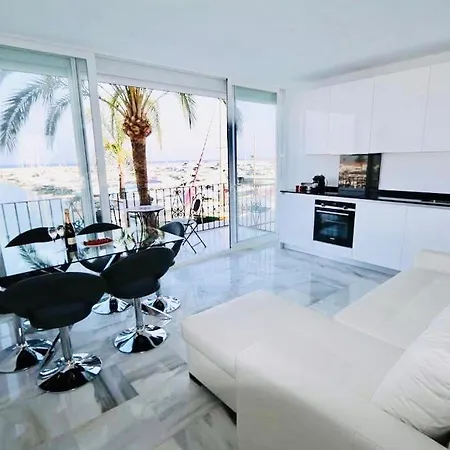 First Line Puerto Banus Harbour, 3 Bedroom Luxury Apartment,