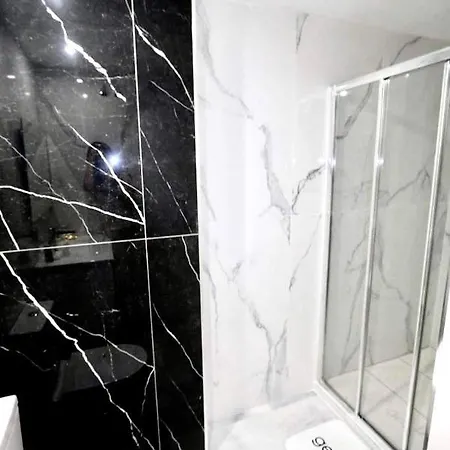Apartment First Line Puerto Banus Harbour, 3 Bedroom Luxury Apartment, Marbella