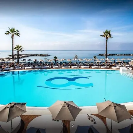 First Line Puerto Banus Harbour, 3 Bedroom Luxury Apartment,